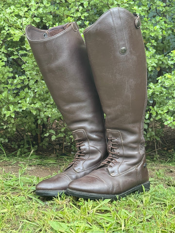 Used fuller fillies field boots brown. UK 7 std wide.
